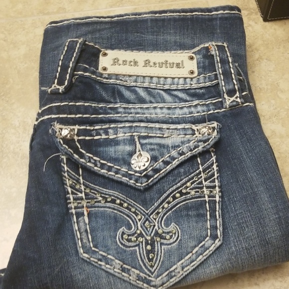 Jeans - Picture 1 of 1